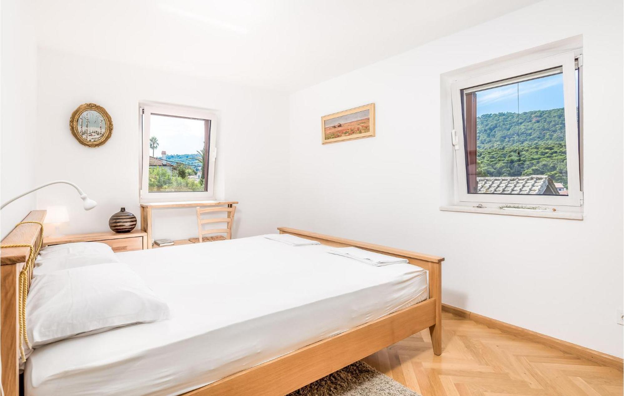 2 Bedroom Awesome Apartment In Veli Losinj Bagian luar foto